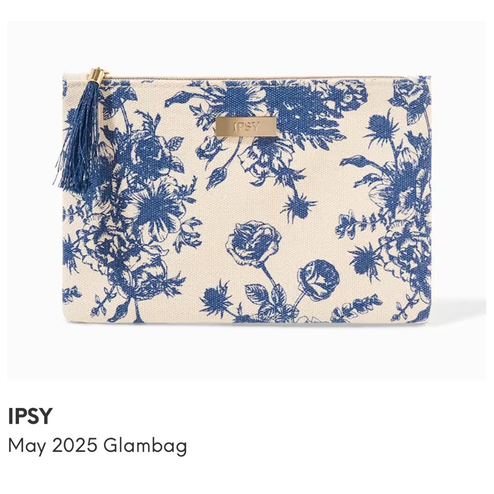 Cosmetic bag w/2 random items